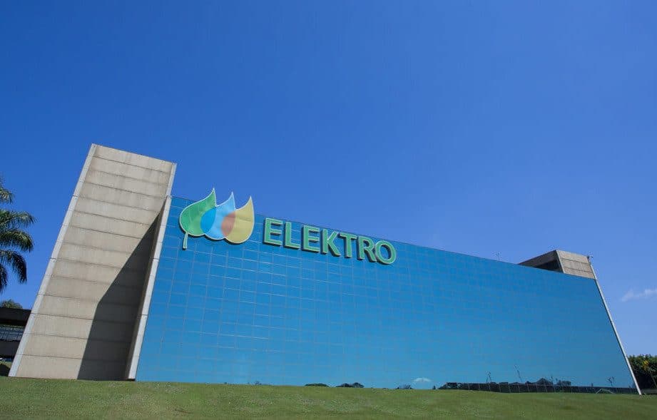 Painel de alimentação em corrente contínua instalado na Elektro