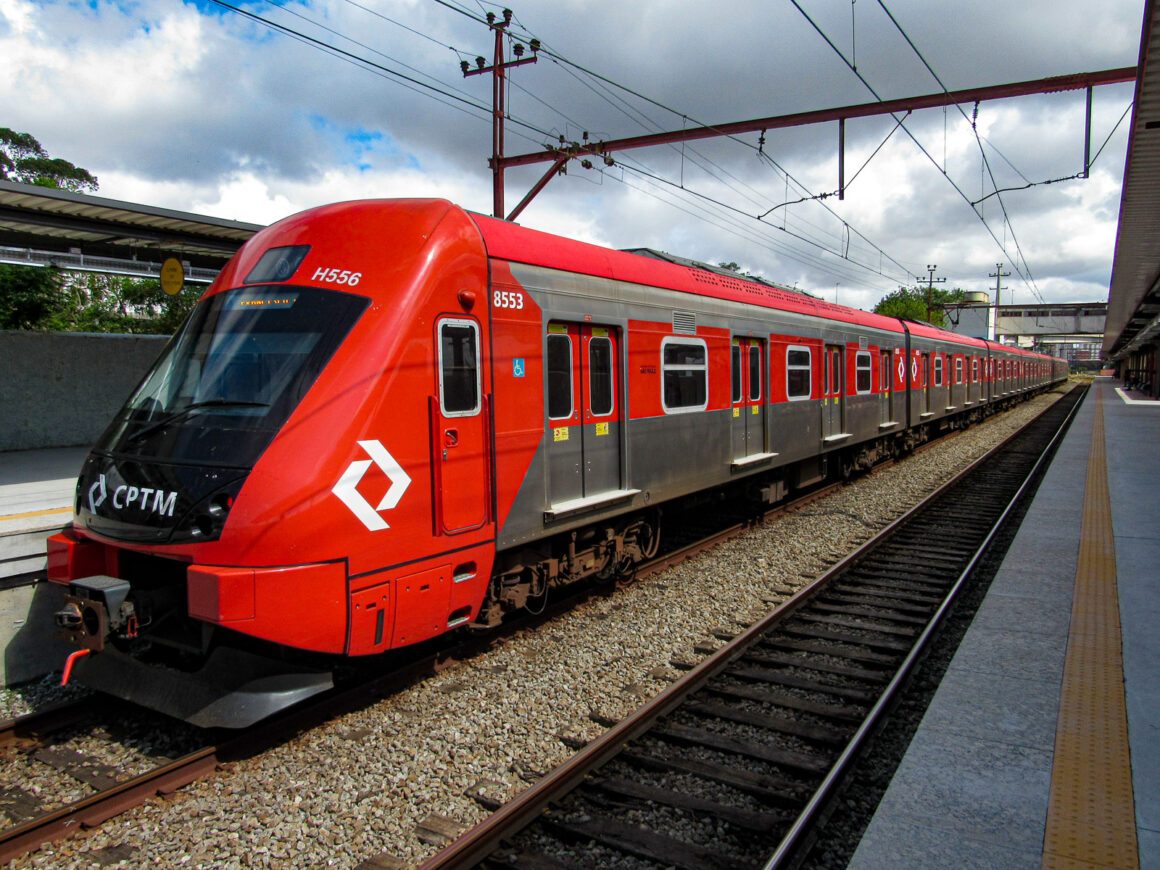 Sistema de corrente contínua instalado na CPTM SP